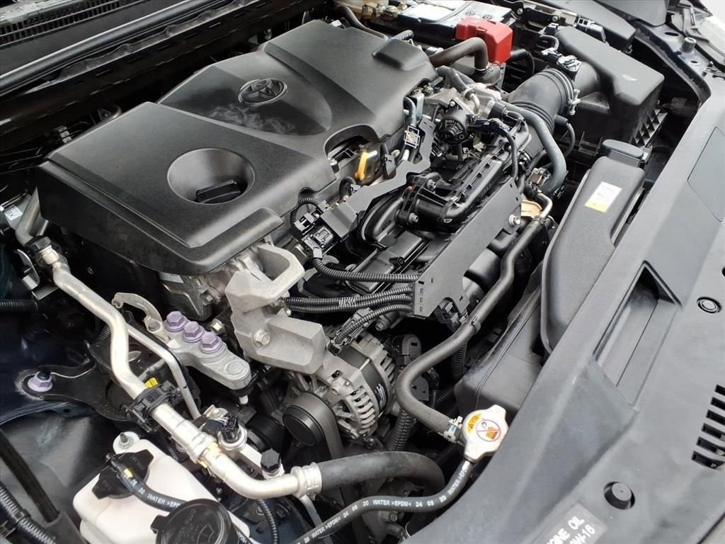 Used 2021 Toyota Camry XSE image 28