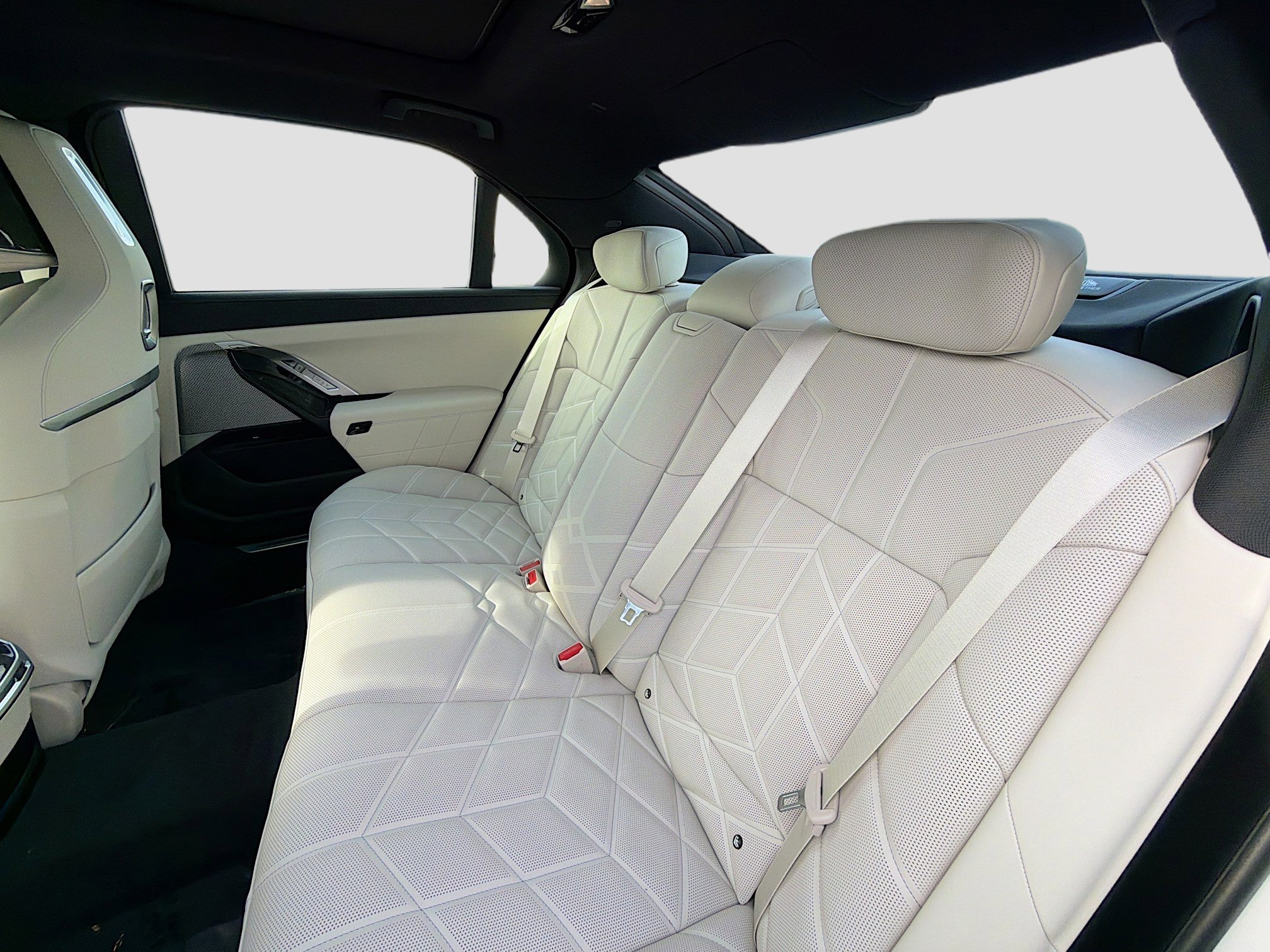 New 2026 BMW 760i xDrive w/ Executive Package image 21