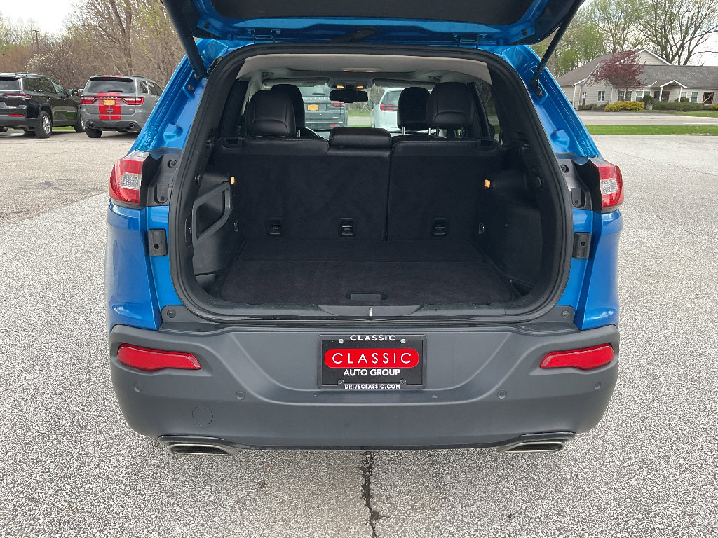 Used 2018 Jeep Cherokee Limited w/ High Altitude Package AWD/4WD image 14