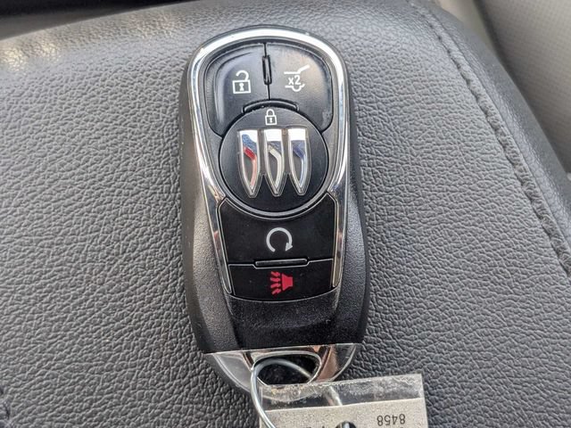 Used 2025 Buick Envista Preferred FWD image 34