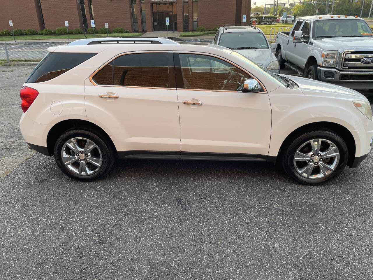 Used 2013 Chevrolet Equinox LTZ image 6
