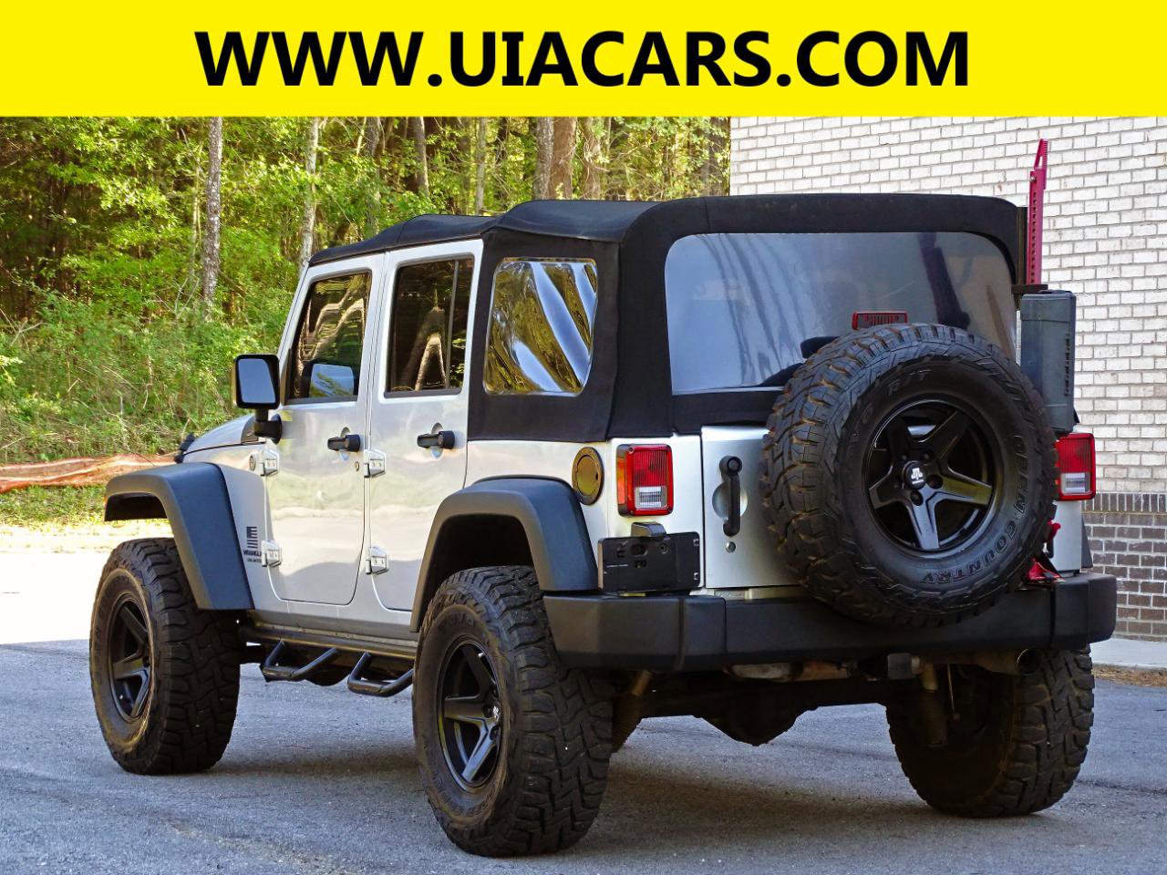 Used 2008 Jeep Wrangler Unlimited Rubicon w/ Dual Top Group AWD/4WD image 7