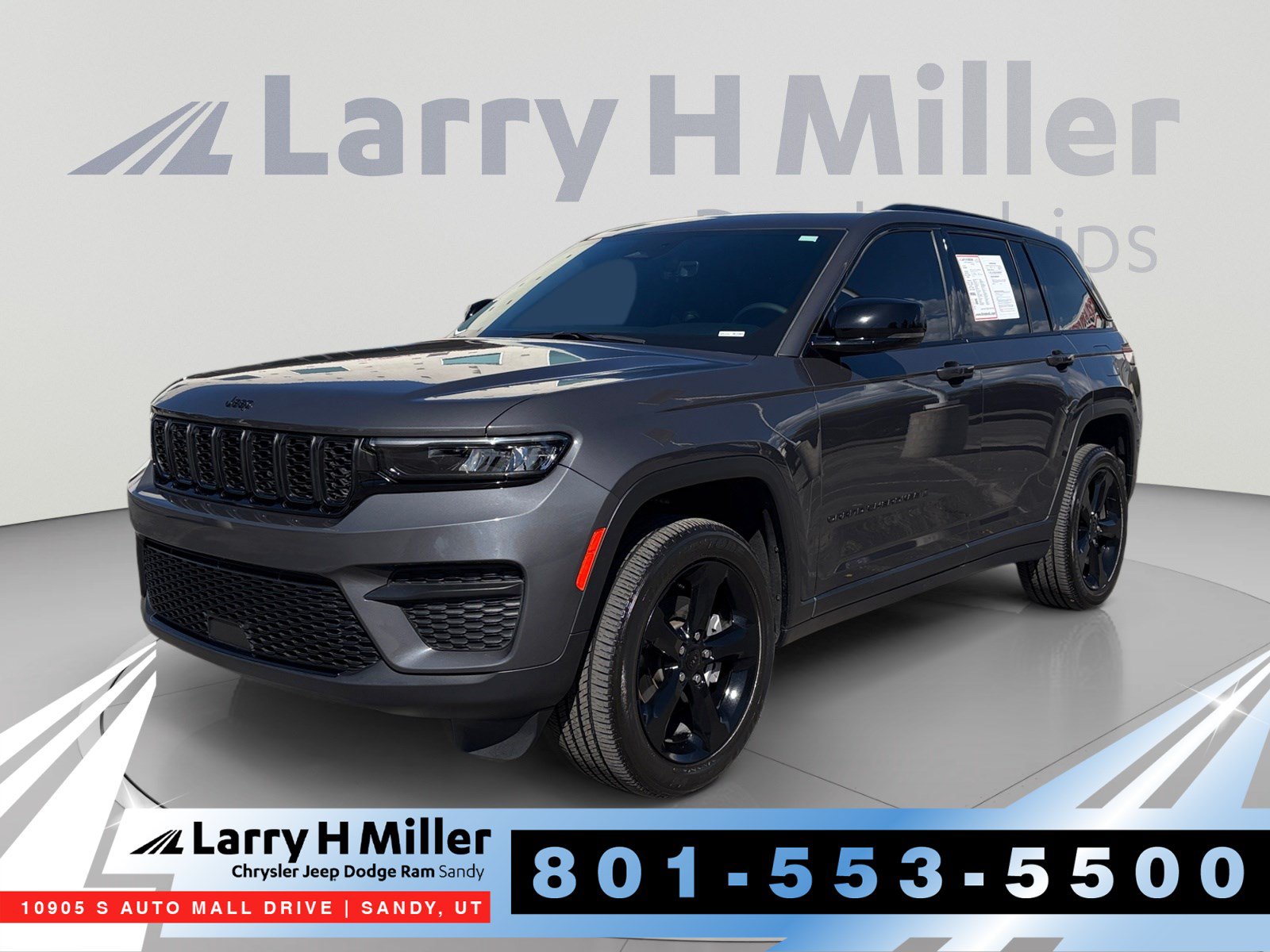 Used 2025 Jeep Grand Cherokee Altitude