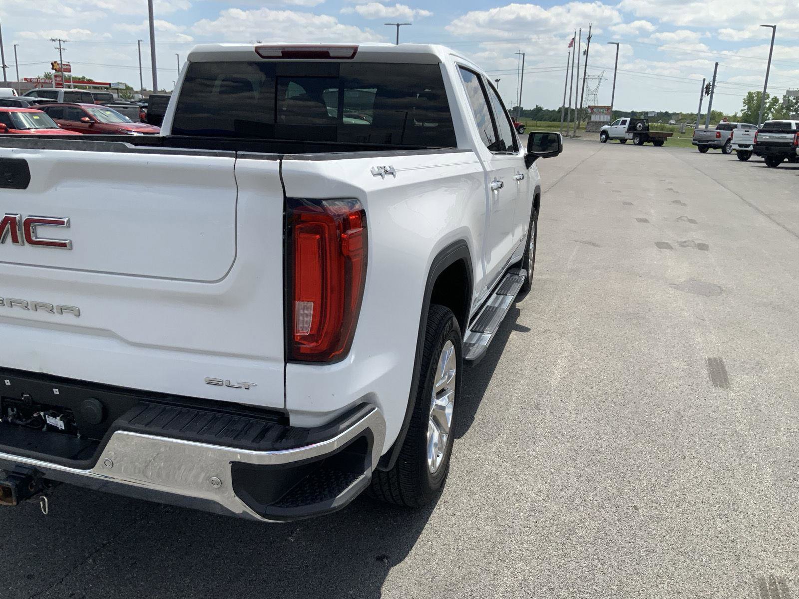 Used 2019 GMC Sierra 1500 SLT w/ SLT Premium Plus Package AWD/4WD image 16
