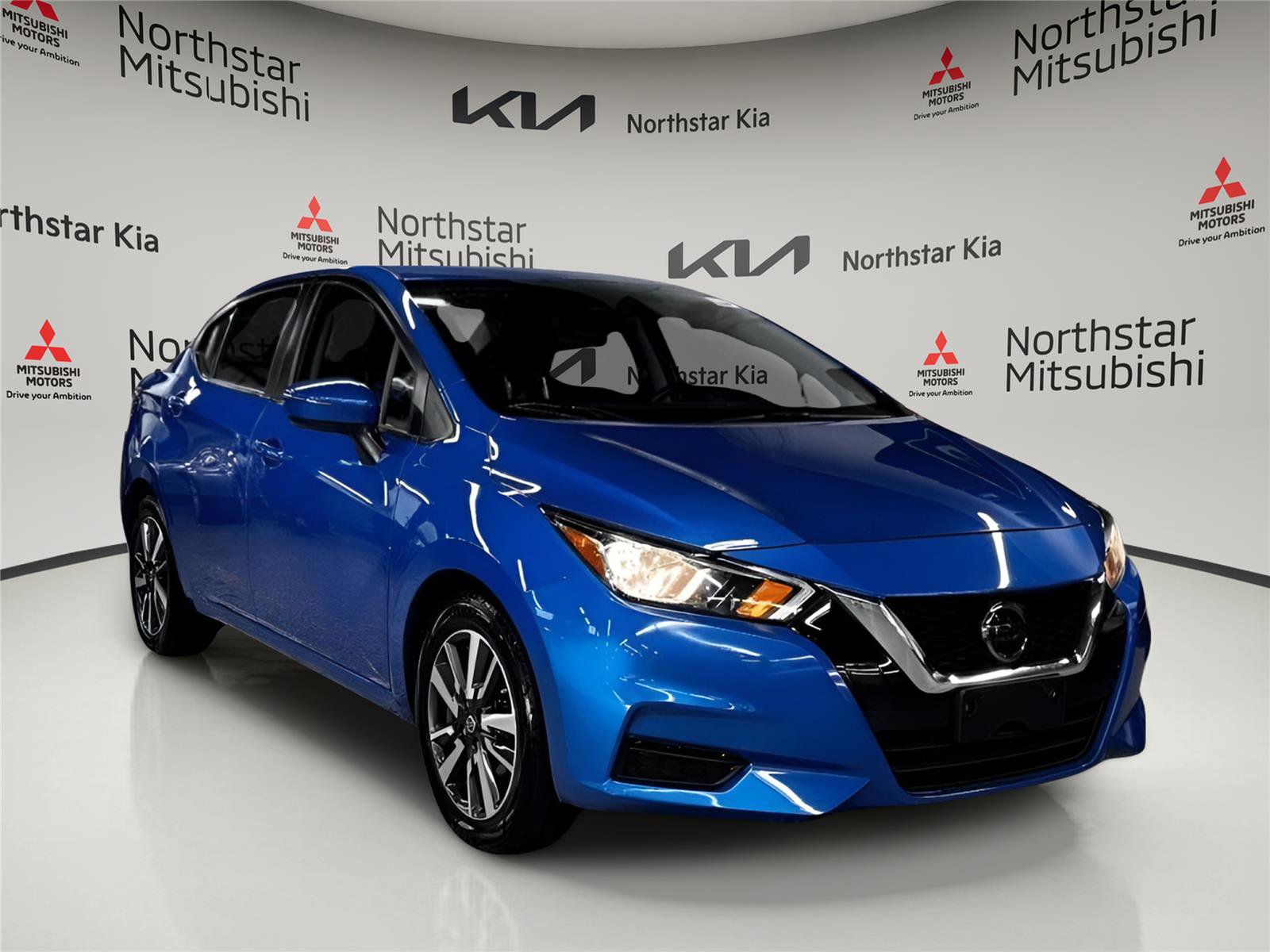 Used 2021 Nissan Versa SV image 5