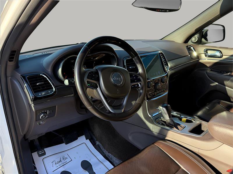 Used 2019 Jeep Grand Cherokee Overland RWD image 14