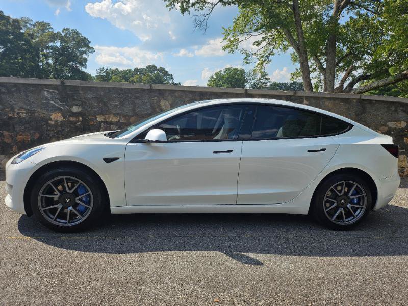 Used 2022 Tesla Model 3 Long Range AWD/4WD image 7