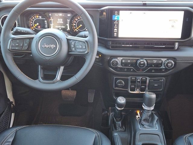 Used 2025 Jeep Gladiator Sport image 28