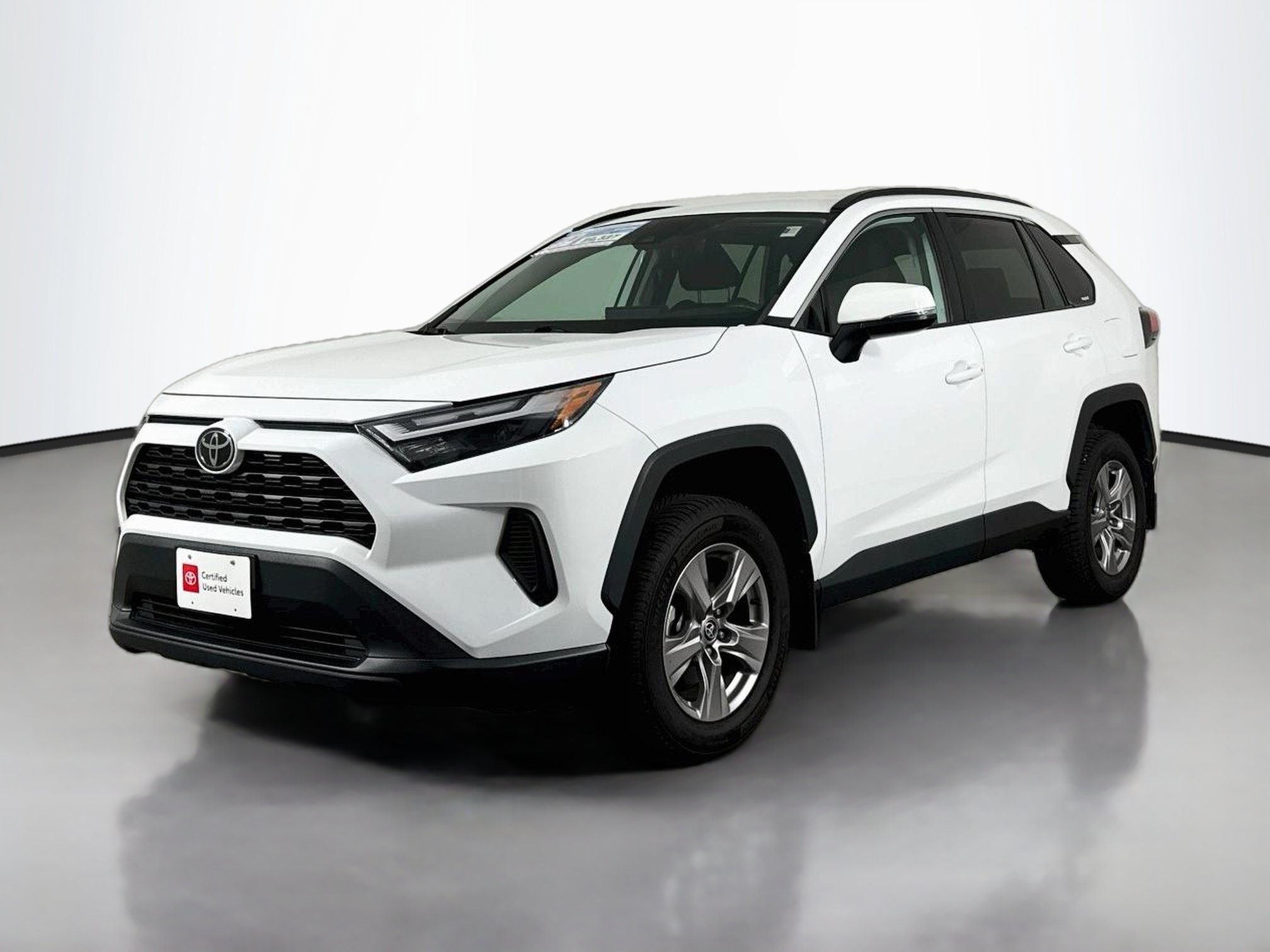 Certified 2023 Toyota RAV4 XLE AWD/4WD image 3