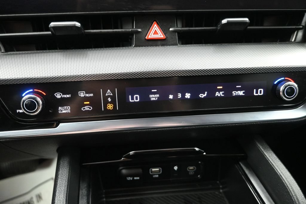 Certified 2025 Kia Sportage SX Prestige AWD/4WD image 22