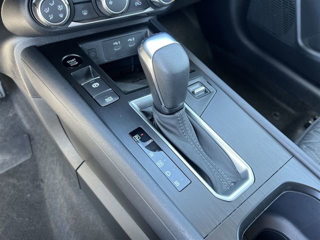 Used 2025 Nissan Kicks SV image 22