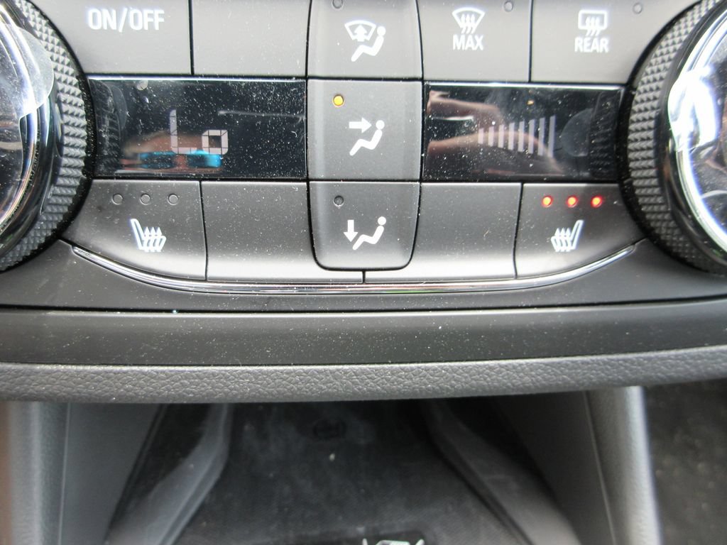 New 2026 Buick Envista Sport Touring w/ Convenience I Package FWD image 19