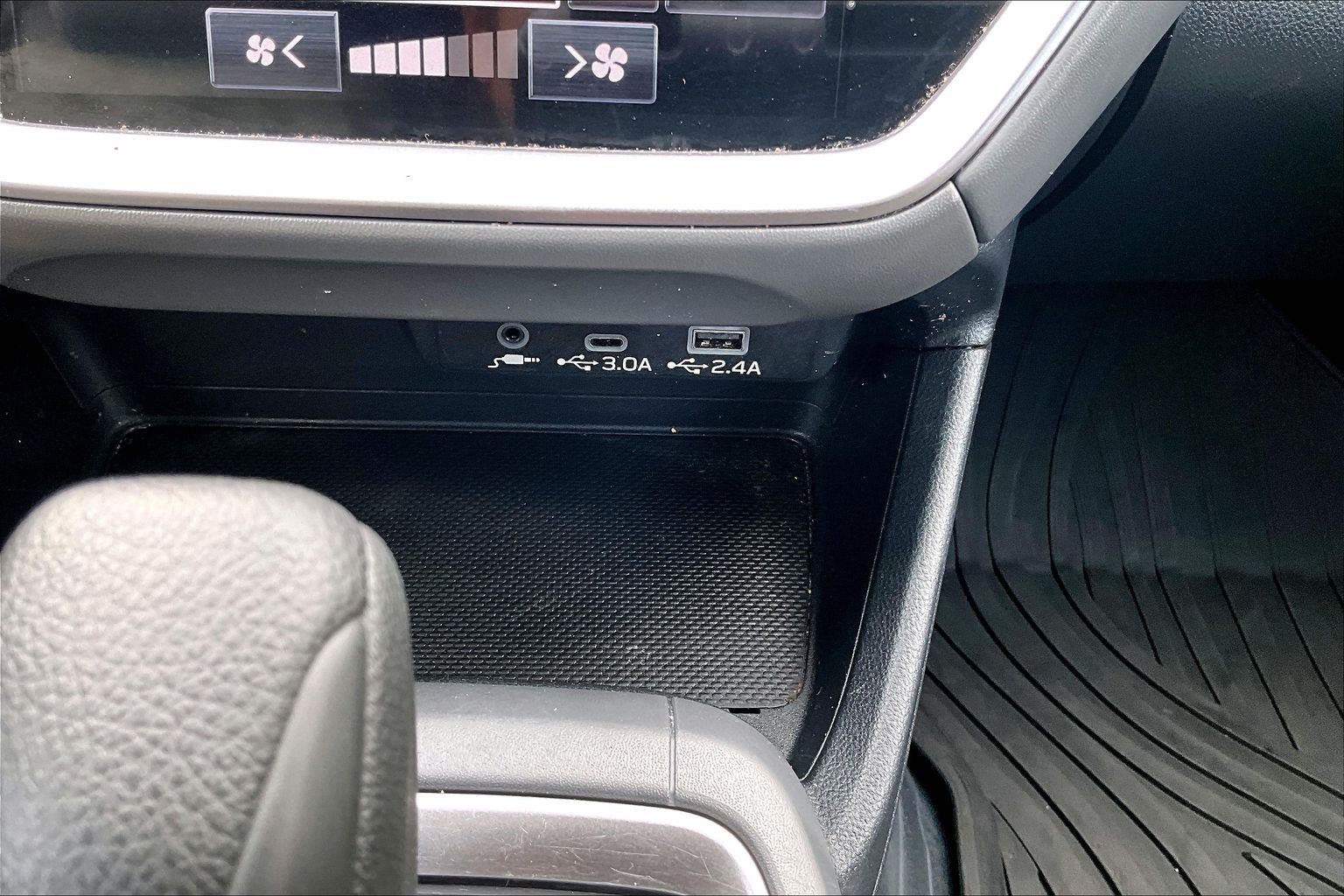 Used 2024 Subaru Crosstrek 2.0i Premium AWD/4WD image 30