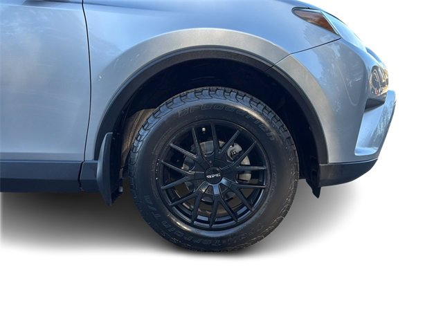 Certified 2018 Toyota RAV4 LE image 10