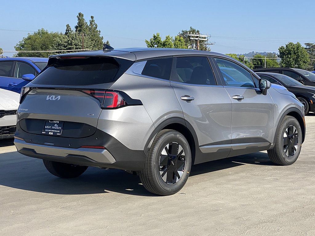New 2026 Kia Sportage LX FWD image 3