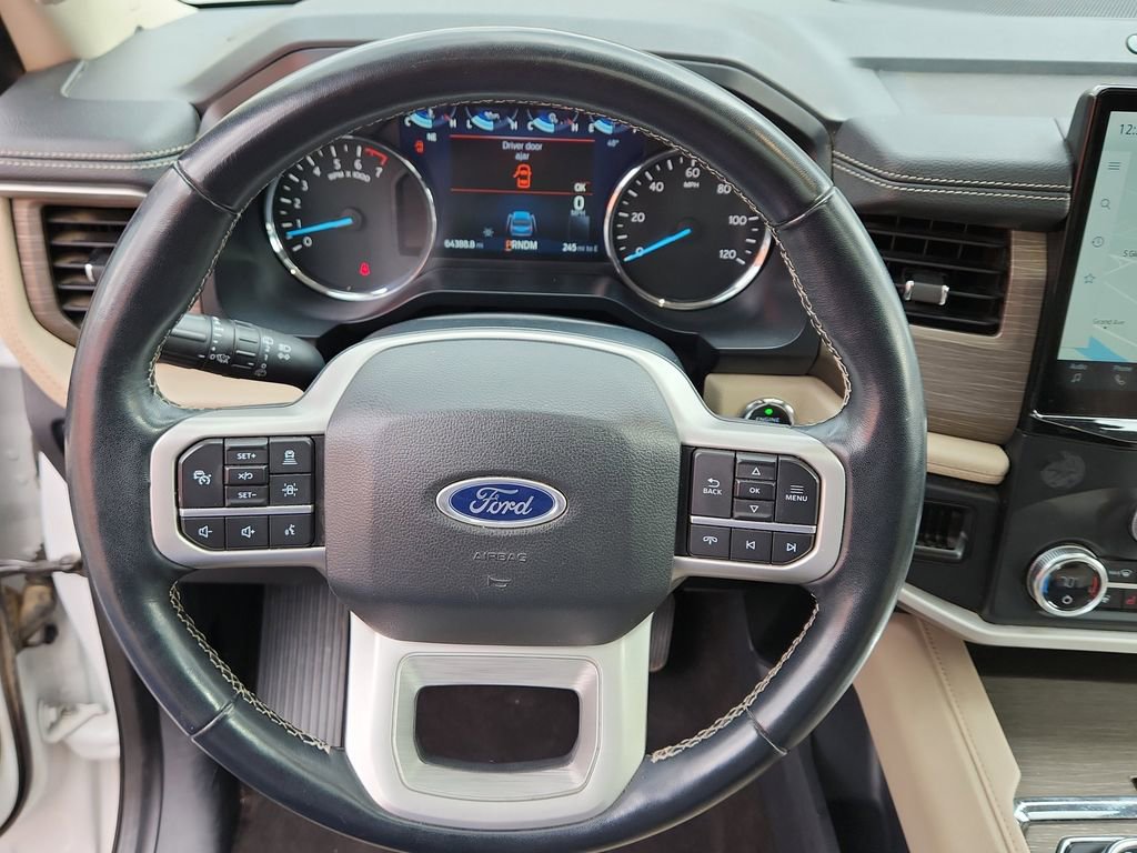 Used 2022 Ford Expedition Max Limited image 22