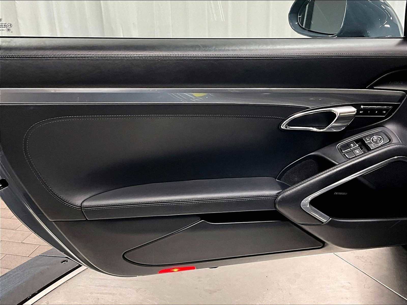 Used 2017 Porsche 911 Carrera S image 25