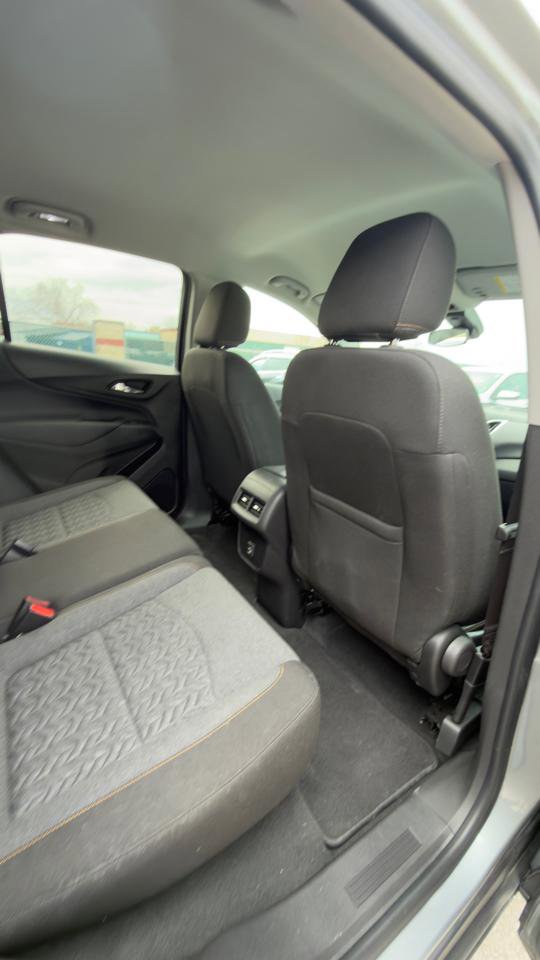 Used 2023 Chevrolet Equinox LT w/ Driver Convenience Package image 43