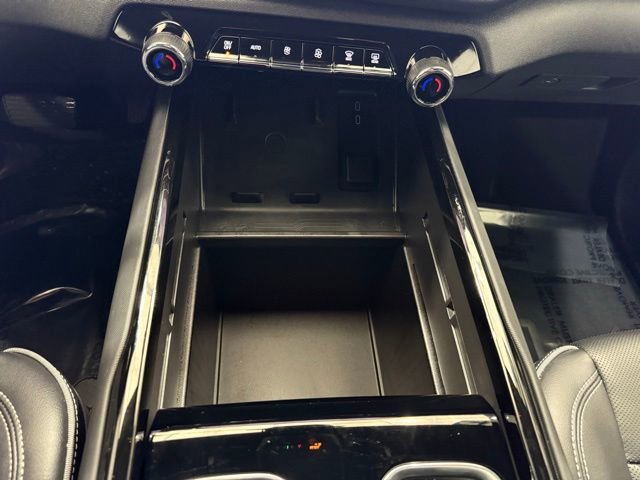 Used 2025 Chevrolet Silverado EV LT image 40