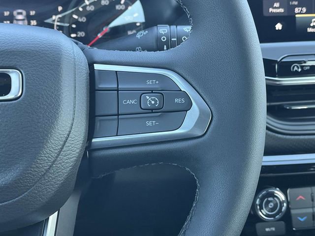 New 2026 Jeep Compass Latitude image 21