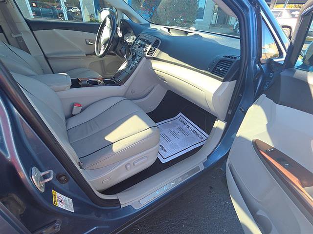 Used 2009 Toyota Venza AWD image 10