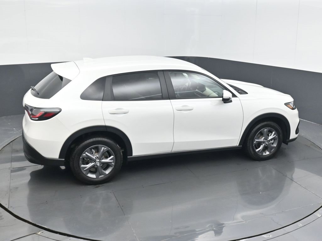 Certified 2026 Honda HR-V LX image 24