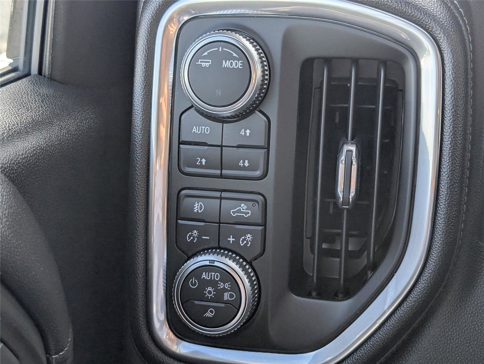 Certified 2020 GMC Sierra 1500 SLT w/ SLT Premium Plus Package image 28