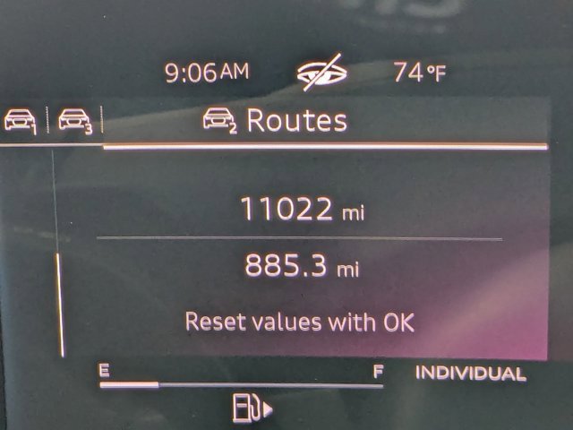 Used 2025 Audi Q5 Premium w/ Convenience Package image 11