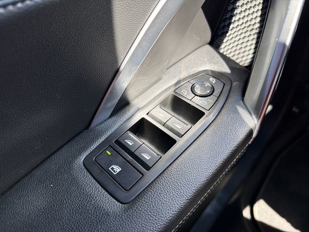 Used 2023 BMW X1 xDrive28i AWD/4WD image 11