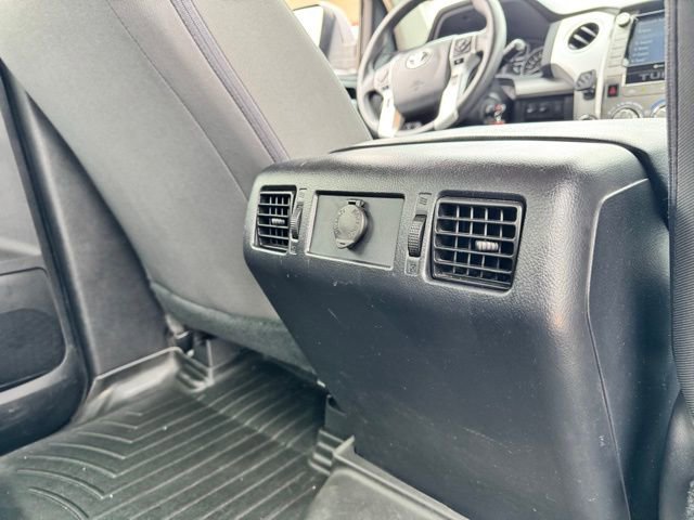 Used 2020 Toyota Tundra SR5 w/ SR5 Upgrade Package AWD/4WD image 34