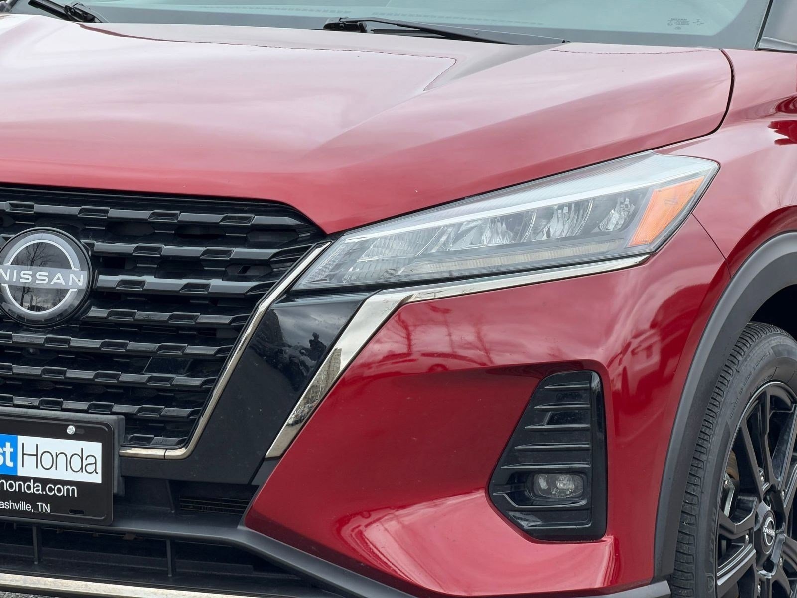 Used 2023 Nissan Kicks SR w/ SR Premium Package image 11