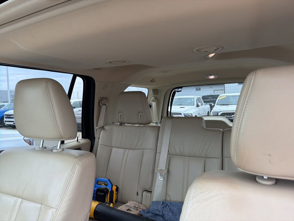 Used 2015 Lincoln Navigator 4WD w/ Equipment Group 101A Reserve image 14