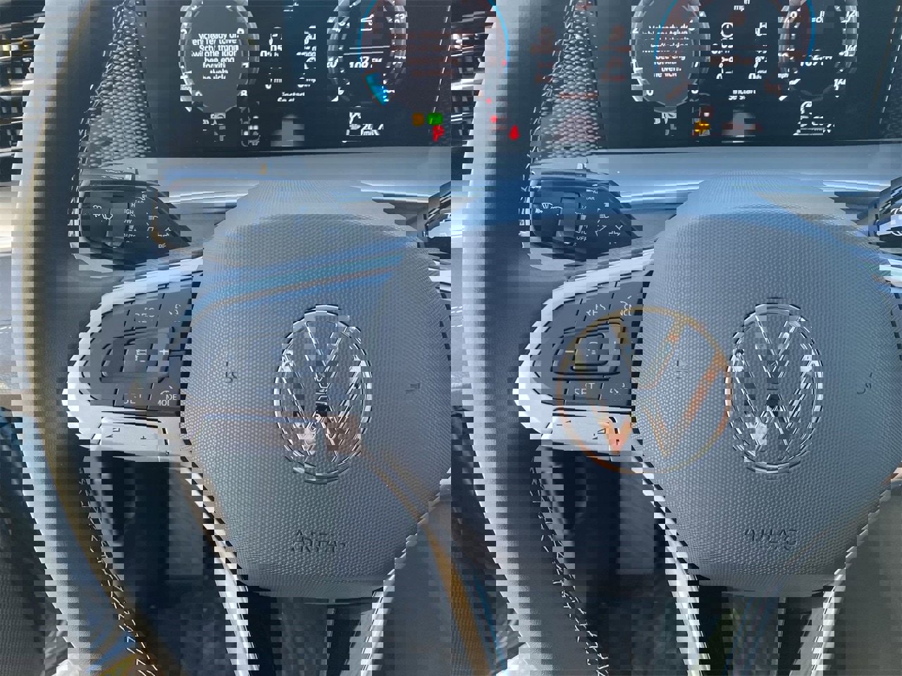 New 2026 Volkswagen Tiguan SE image 19