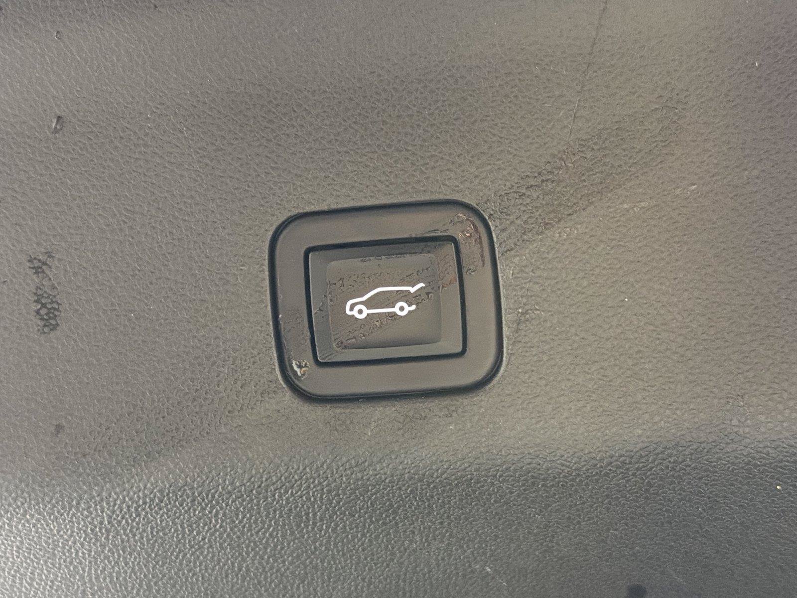Used 2022 Chevrolet Tahoe RST RWD image 18