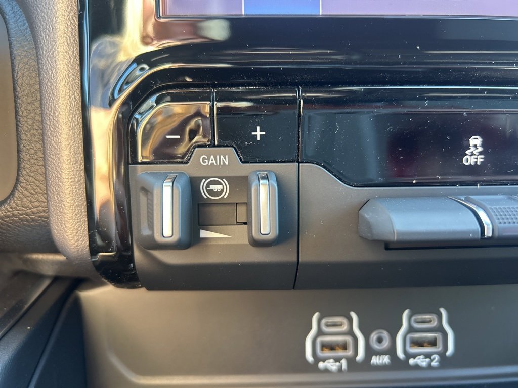 New 2026 RAM 1500 4x4 Crew Cab image 30
