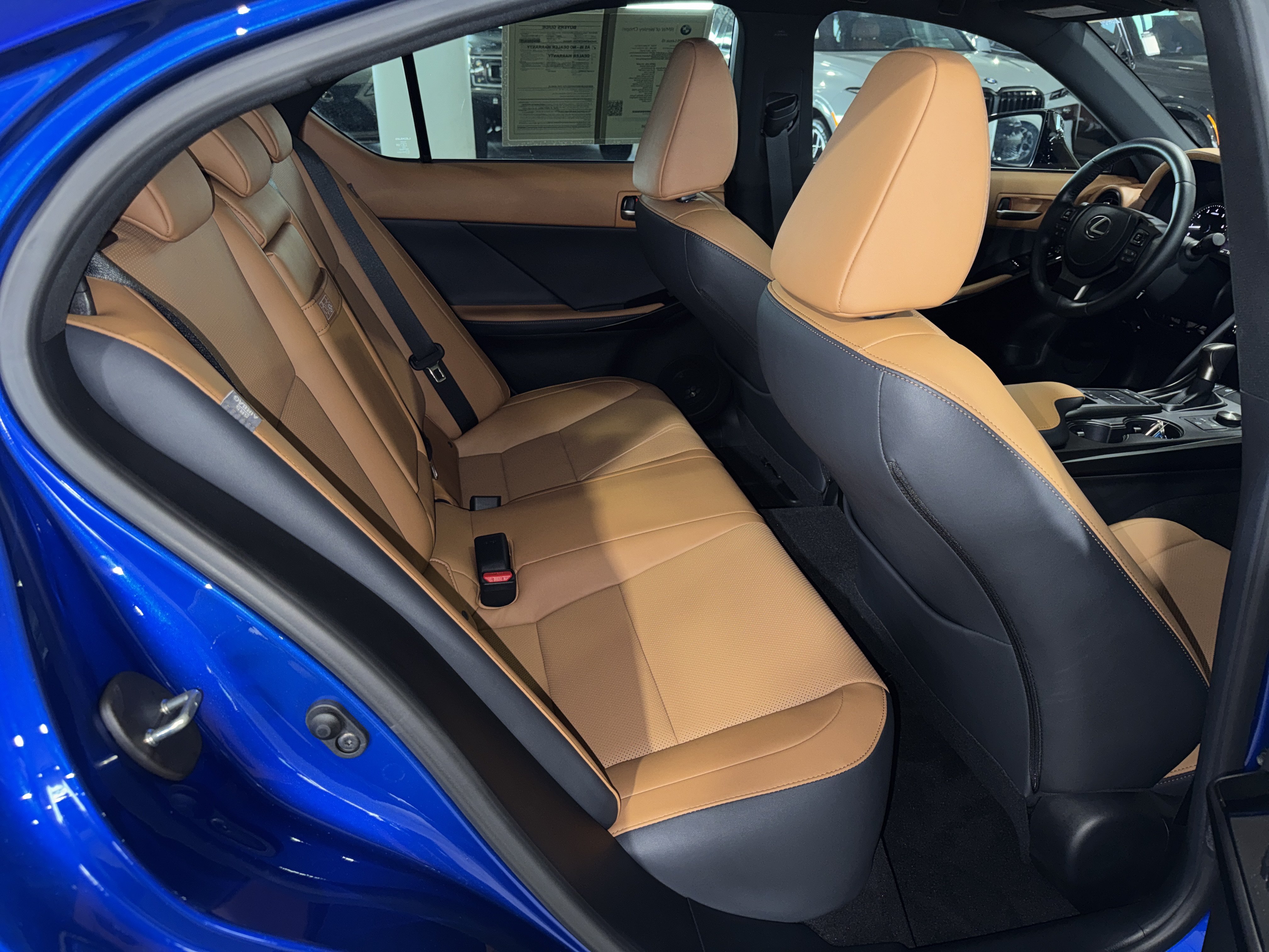 Used 2025 Lexus IS 350 F Sport RWD image 9