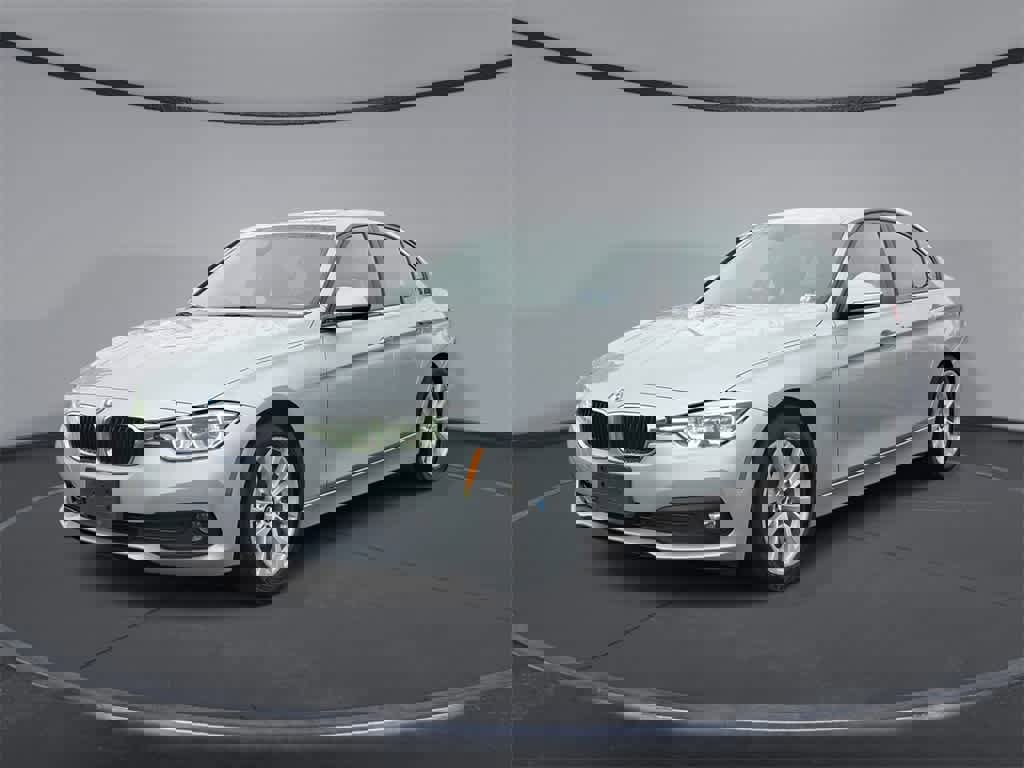 Used 2018 BMW 320i xDrive Sedan