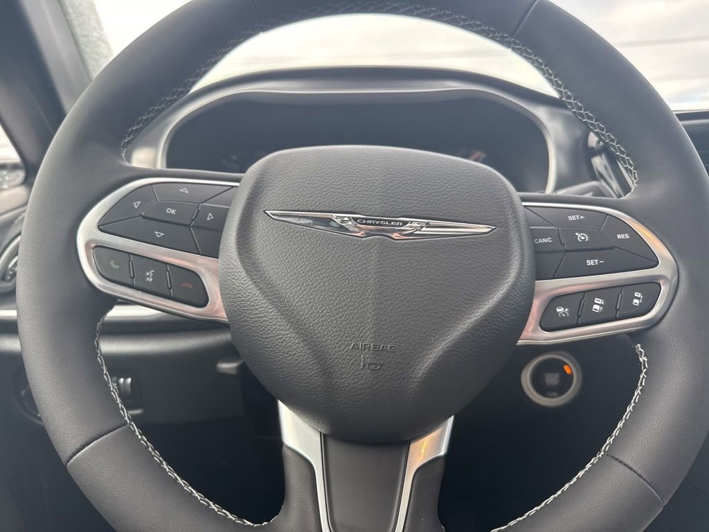 New 2026 Chrysler Pacifica Select image 20