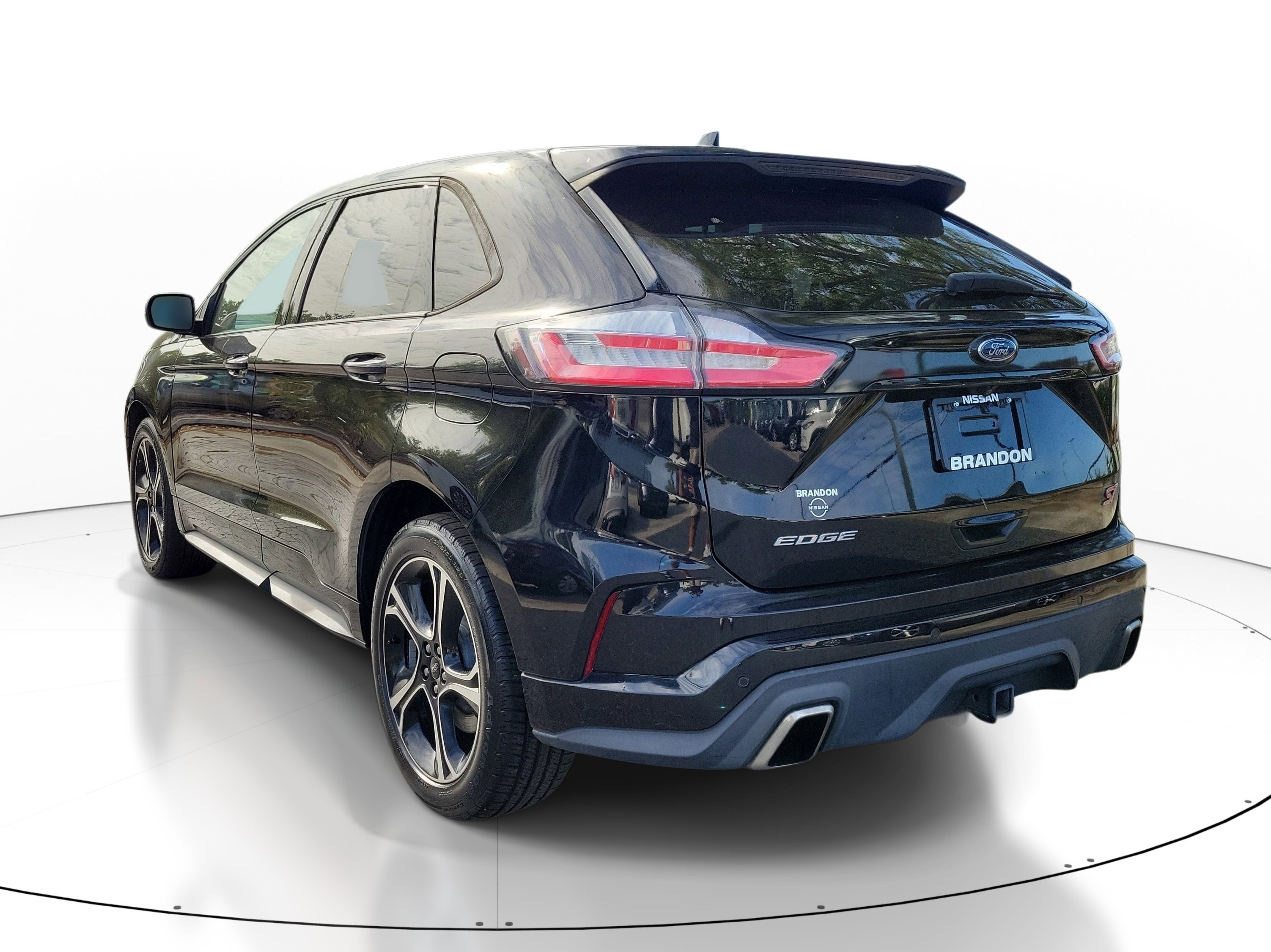 Used 2019 Ford Edge ST w/ Convenience Package image 5