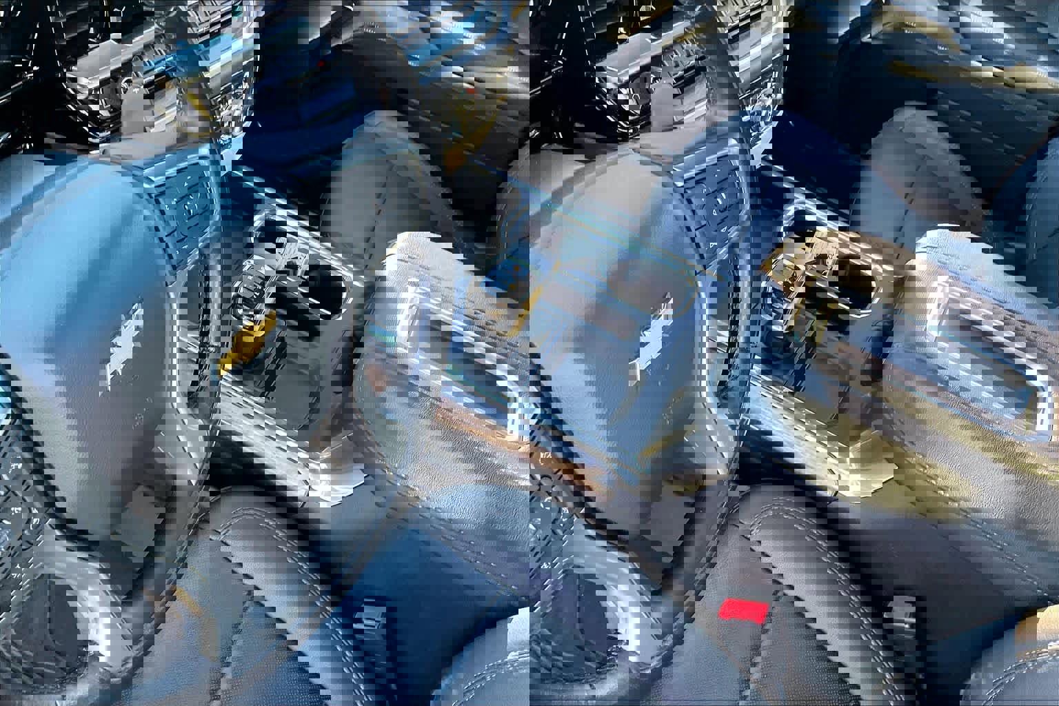 Used 2022 Chevrolet Silverado 1500 LTZ w/ LTZ Premium Package image 19