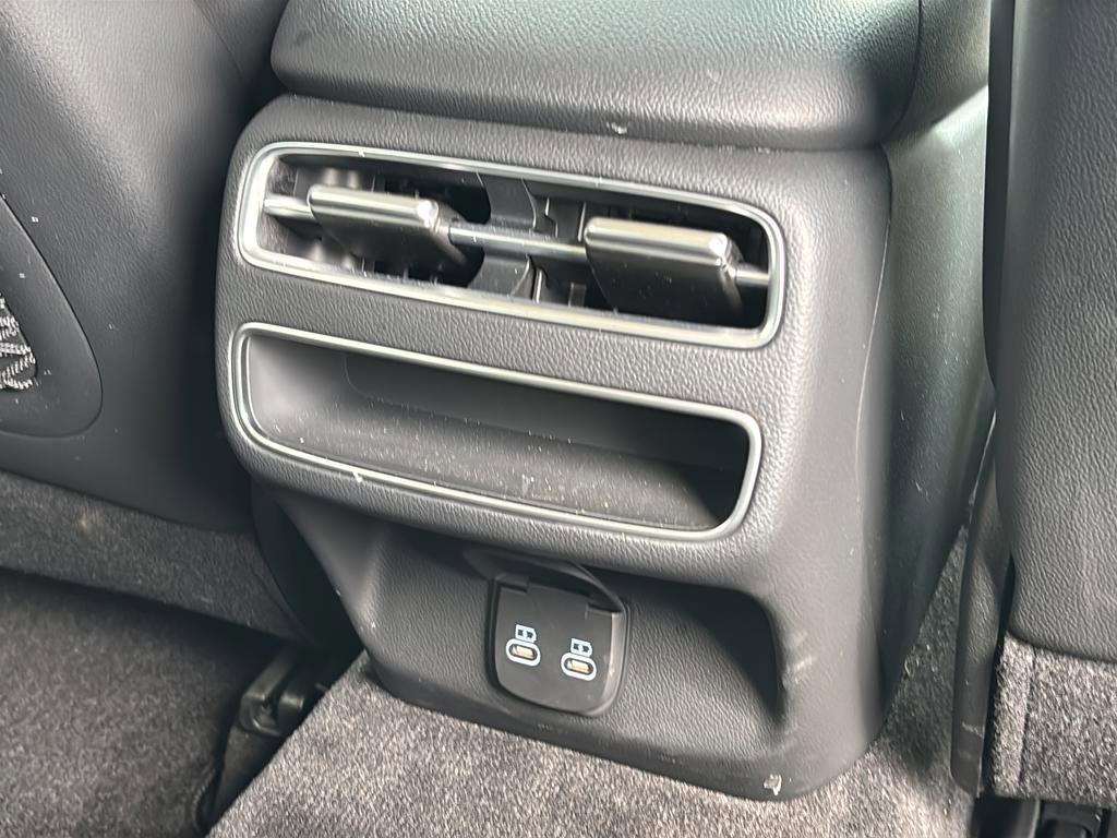 Certified 2026 Genesis GV70 2.5T image 38