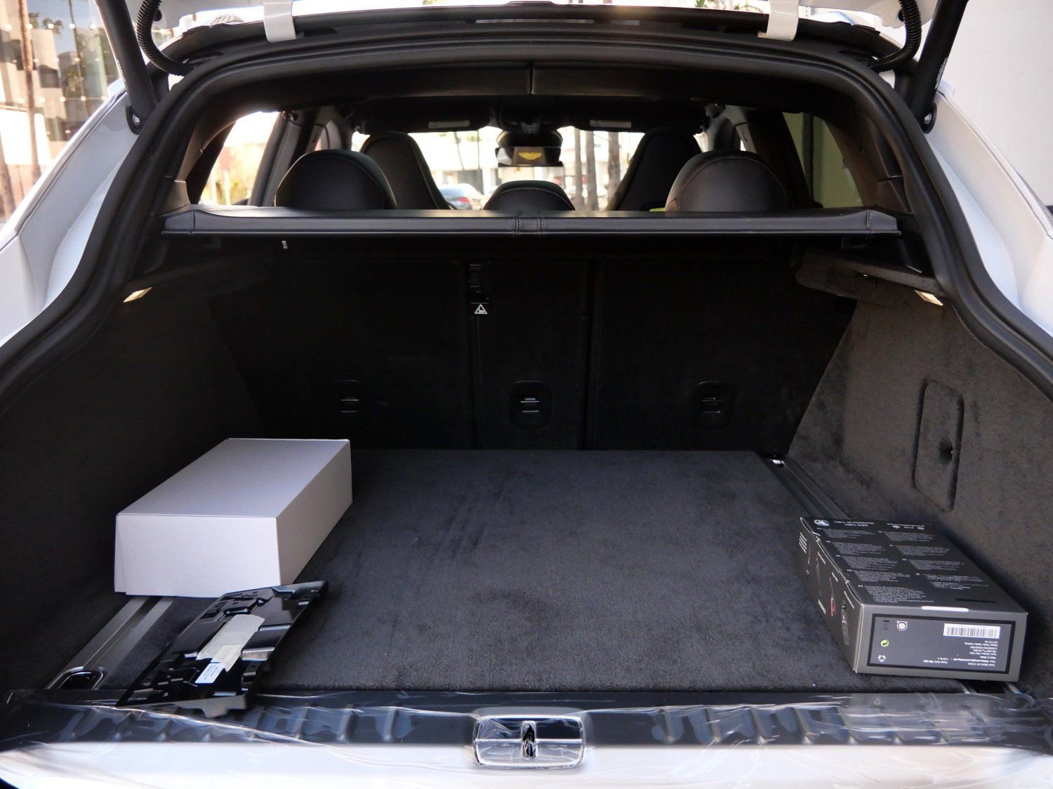 New 2026 Aston Martin DBX S image 20