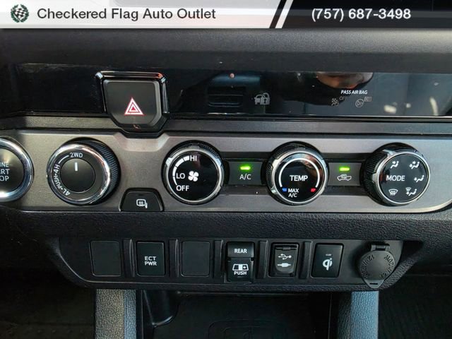 Used 2018 Toyota Tacoma TRD Sport image 32