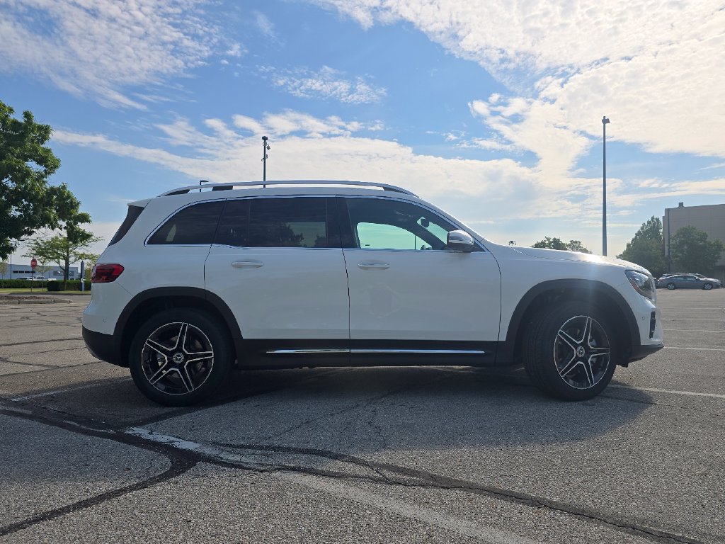 New 2026 Mercedes-Benz GLB 250 4MATIC image 16