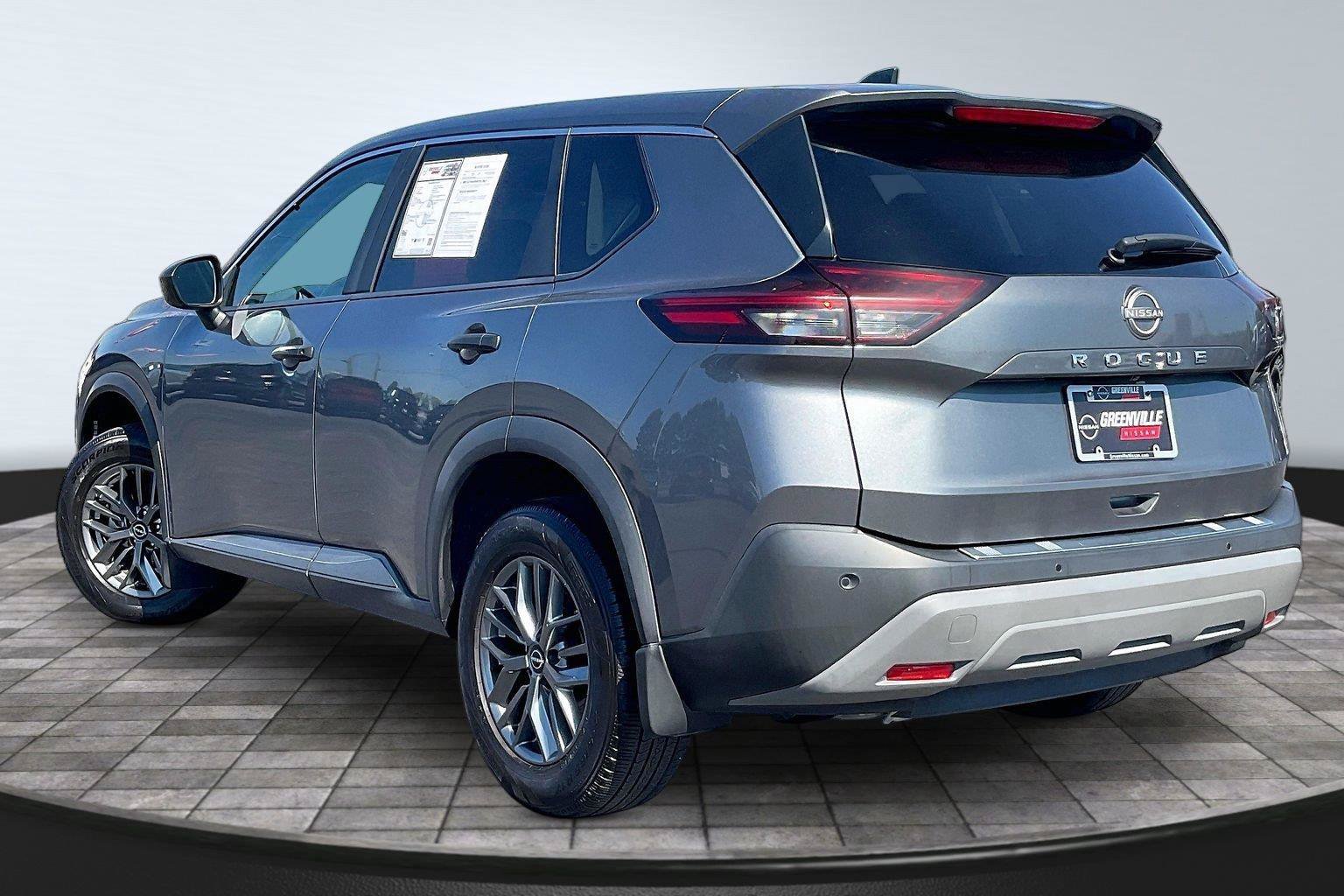 Certified 2023 Nissan Rogue S FWD image 3