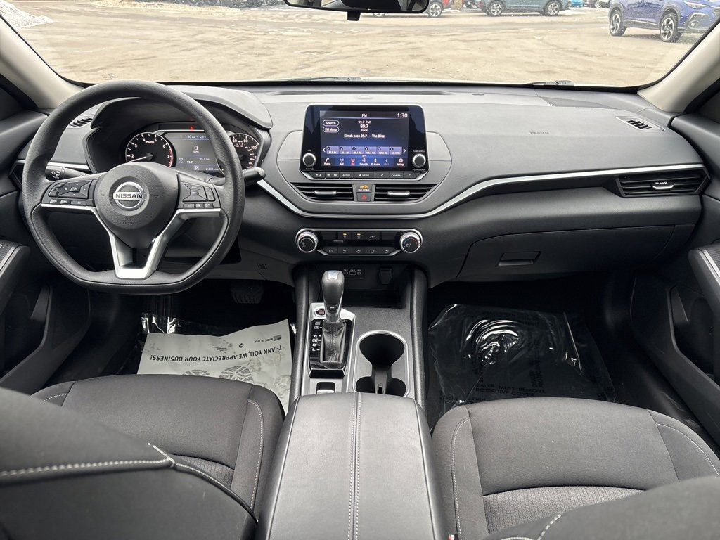 Used 2022 Nissan Altima 2.5 SV image 13