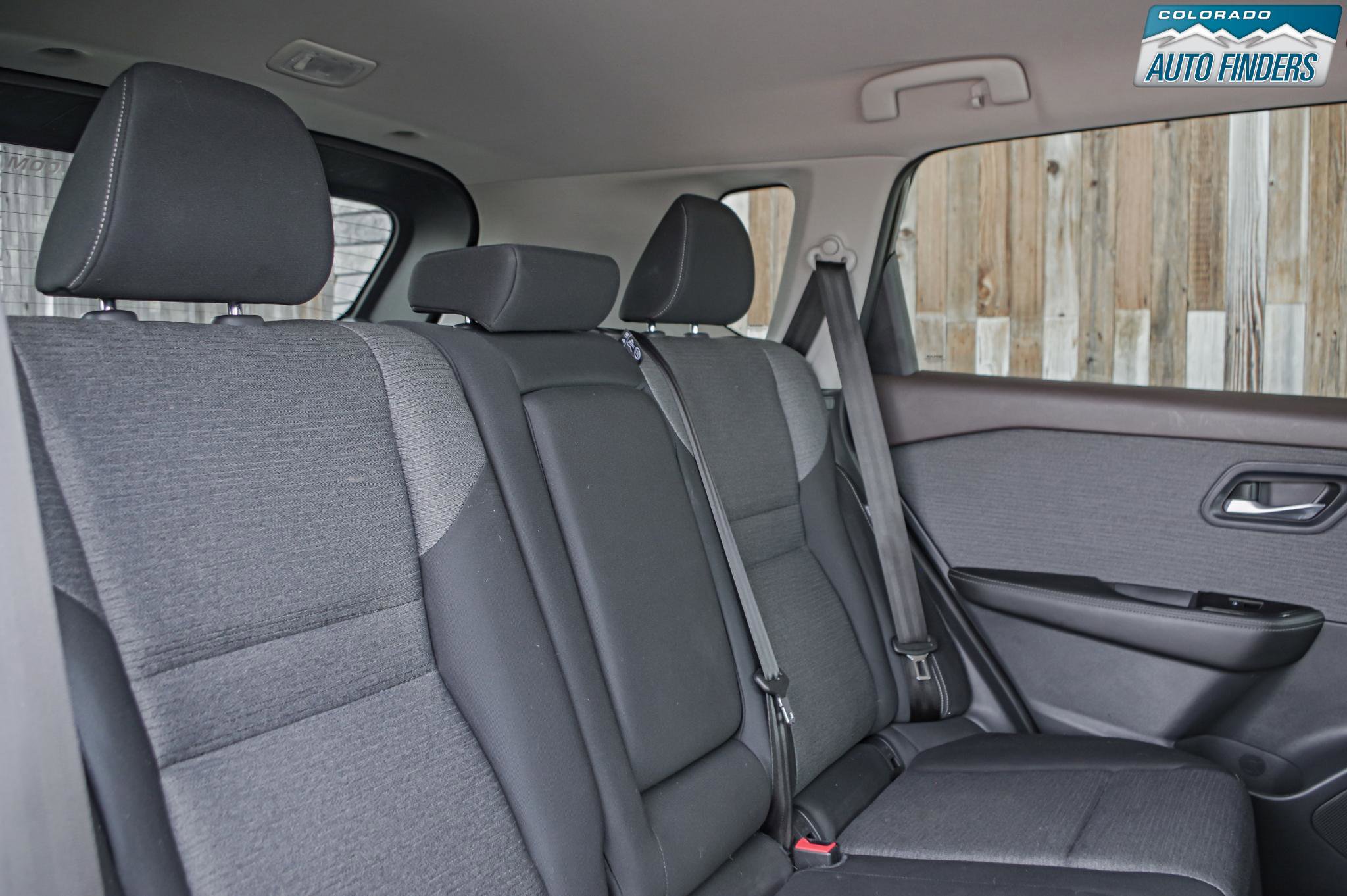 Used 2022 Nissan Rogue SV image 23