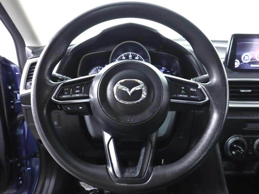 Used 2018 MAZDA MAZDA3 Sport FWD image 11