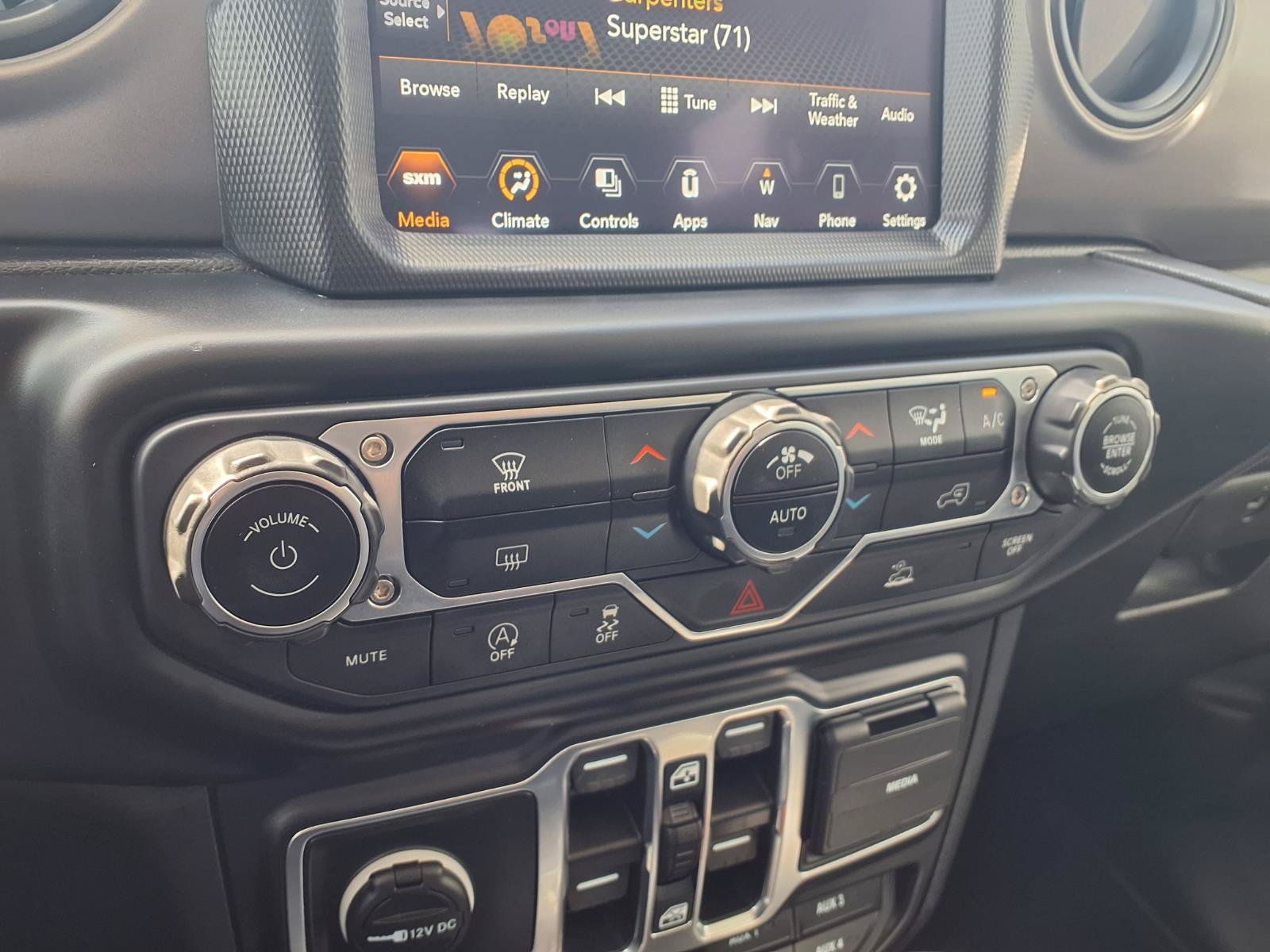 Used 2021 Jeep Gladiator Sport AWD/4WD image 7