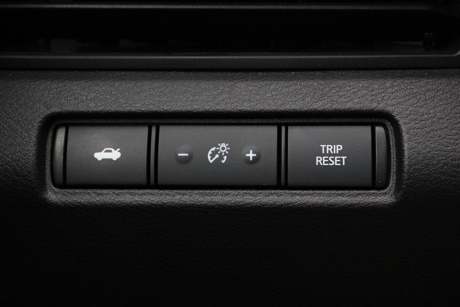 Used 2025 Nissan Altima 2.5 SV FWD image 25